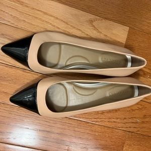 Aerosoles two tones flats